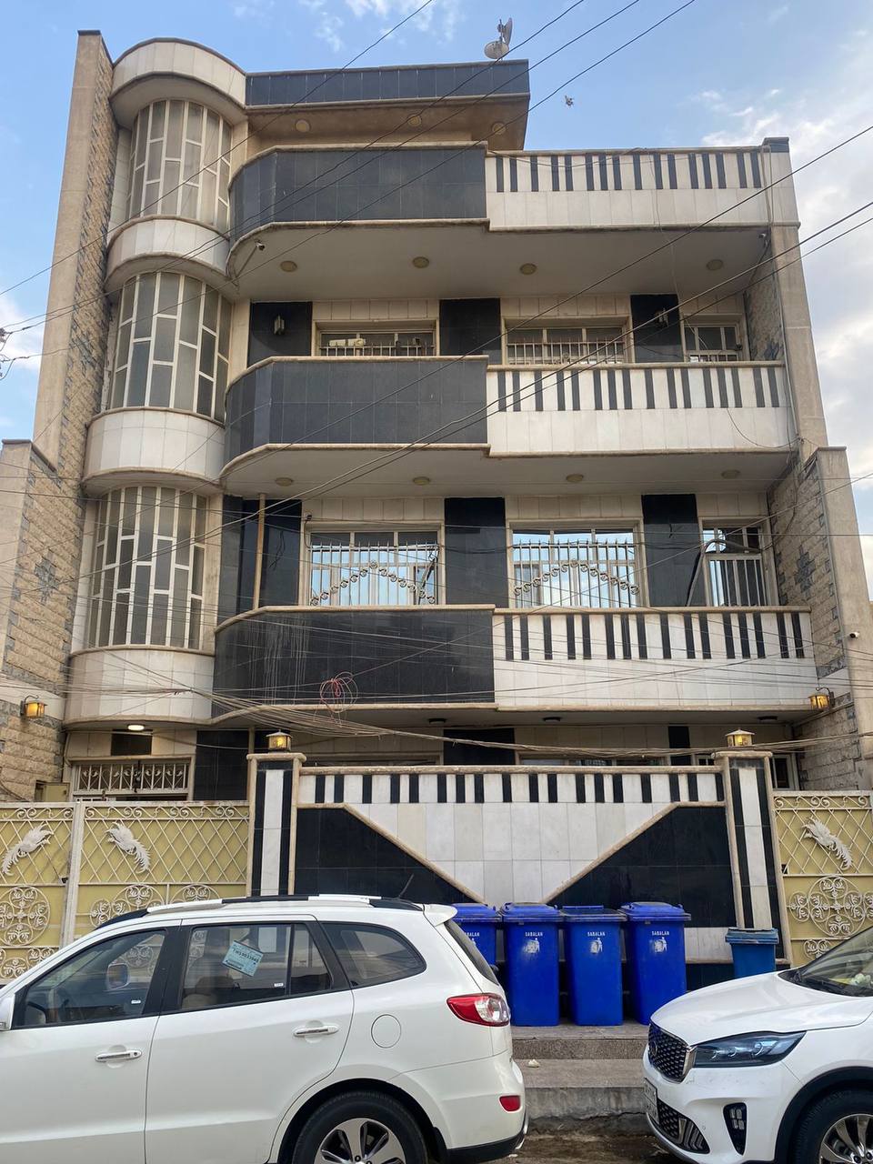 بناية في الكرادة